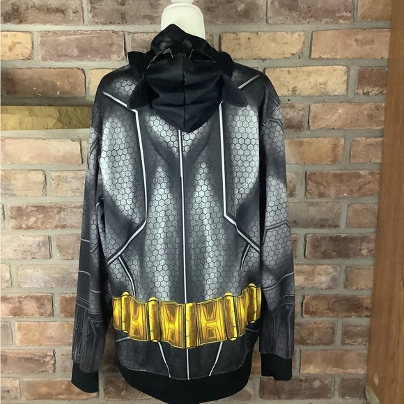 DC COMICS Batman Zip Bat-Face Hoodie Jacket - Picture 5 of 13